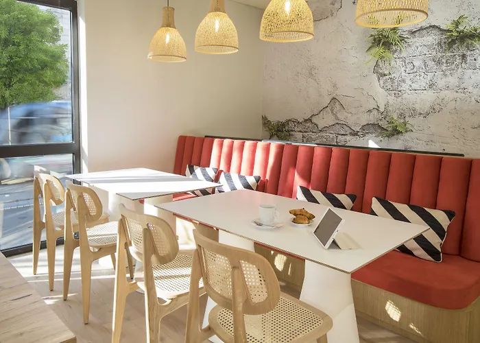 Отель Life Gare - Bg